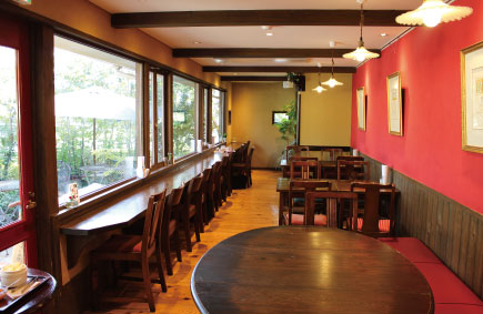 パンオルヴァンカフェ内観